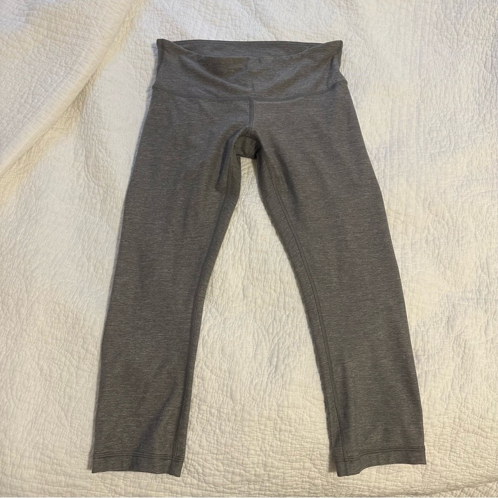 Lululemon Athletica 3/4 length leggings